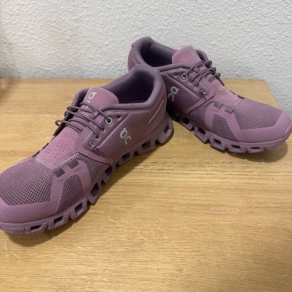 On Running Cloud Sneakers – Women’s - Picture 6 of 10